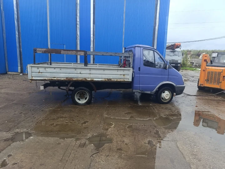 Автомашина ГАЗ 330210